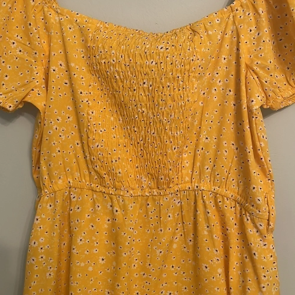 NWT QED London Floral Mini Dress Puffy Sleeves Wrap Style Size XS - Picture 8 of 8